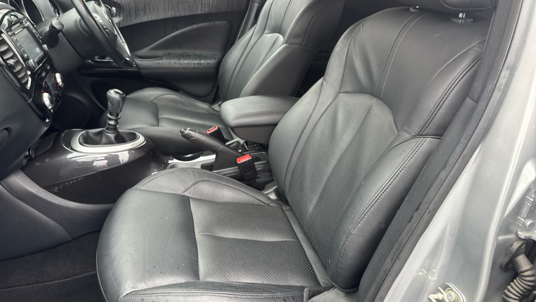 Nissan Juke 1.2 DiG-T Tekna 5dr Petrol Hatchback